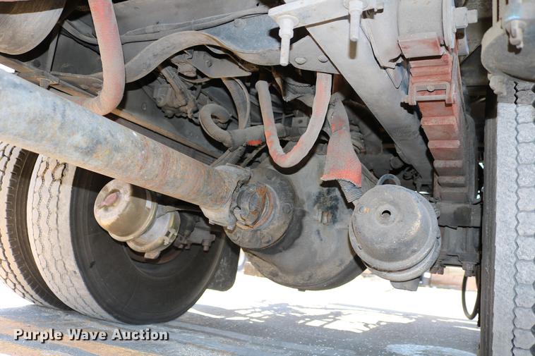 image for item DC7584 2002 GMC F7B042 paint striper truck