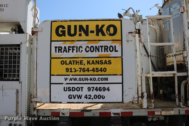 image for item DC7584 2002 GMC F7B042 paint striper truck