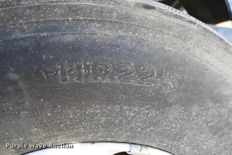 image for item DC7584 2002 GMC F7B042 paint striper truck