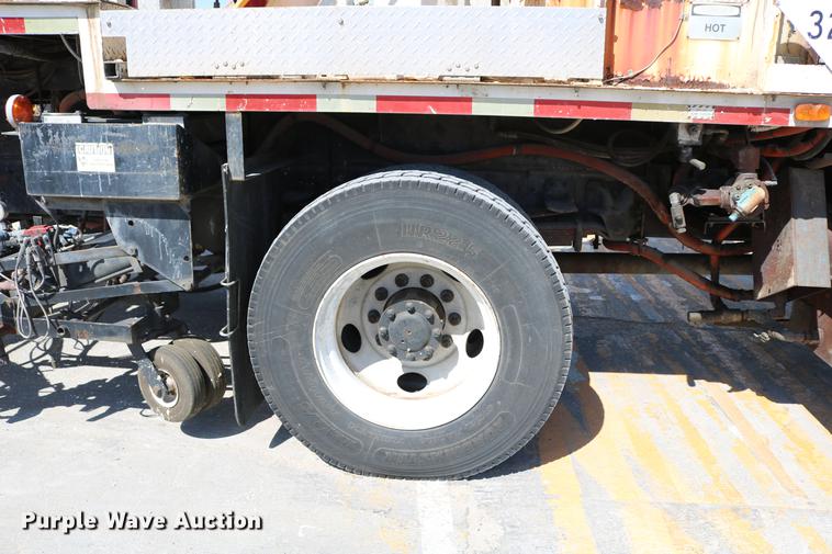 image for item DC7584 2002 GMC F7B042 paint striper truck