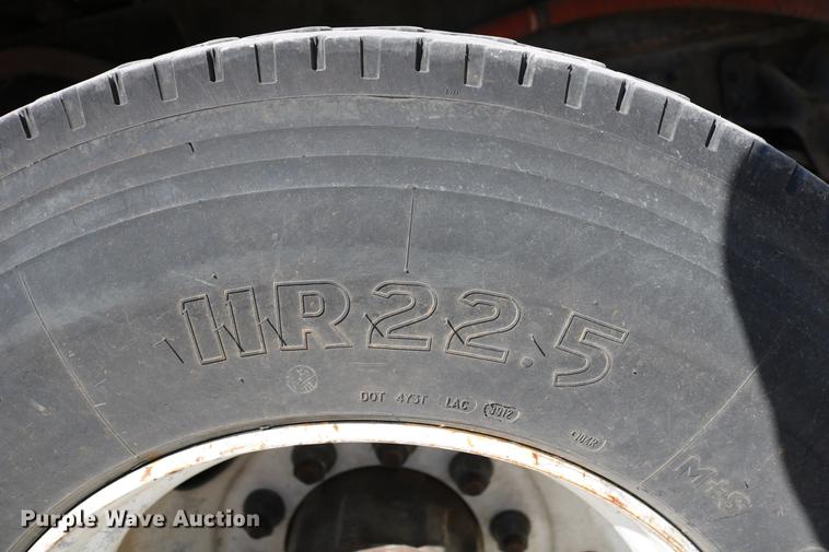 image for item DC7584 2002 GMC F7B042 paint striper truck