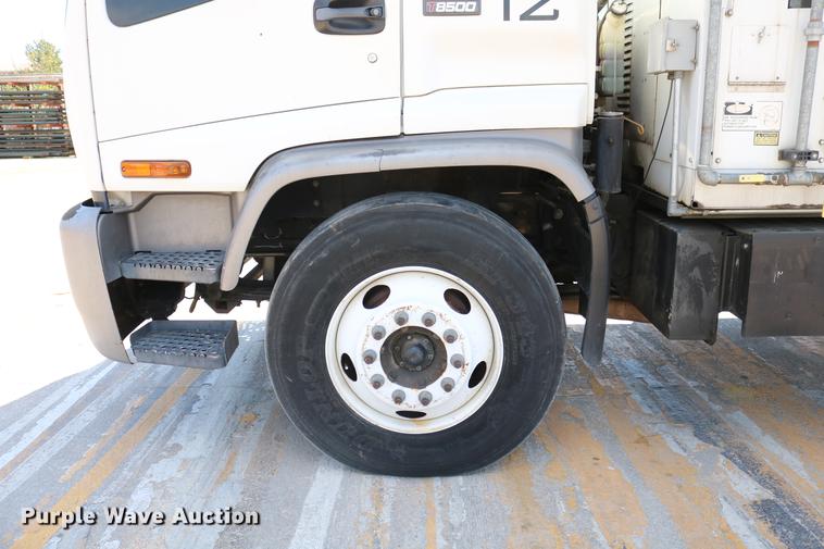 image for item DC7584 2002 GMC F7B042 paint striper truck