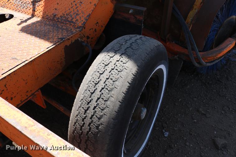 image for item DC7590 Broce RC350 broom