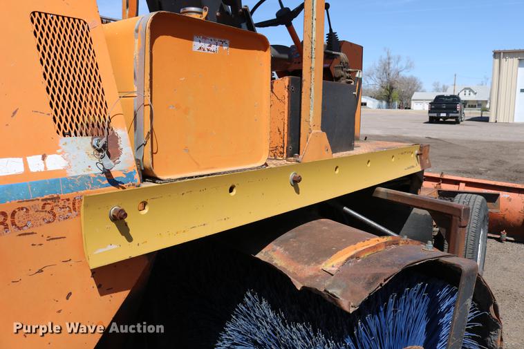 image for item DC7590 Broce RC350 broom