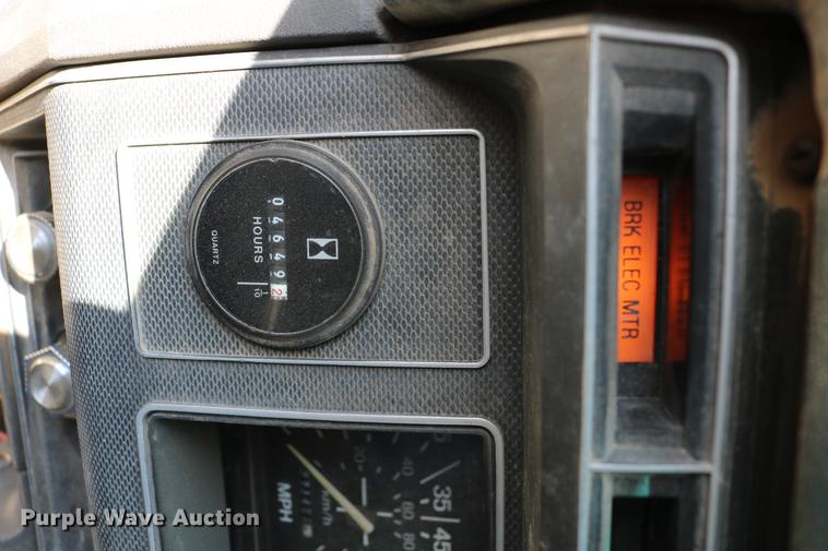 image for item DC7591 1994 Ford F600 oil distribution truck