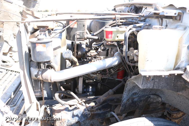 image for item DC7591 1994 Ford F600 oil distribution truck