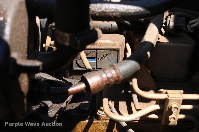 image for item DC7591 1994 Ford F600 oil distribution truck