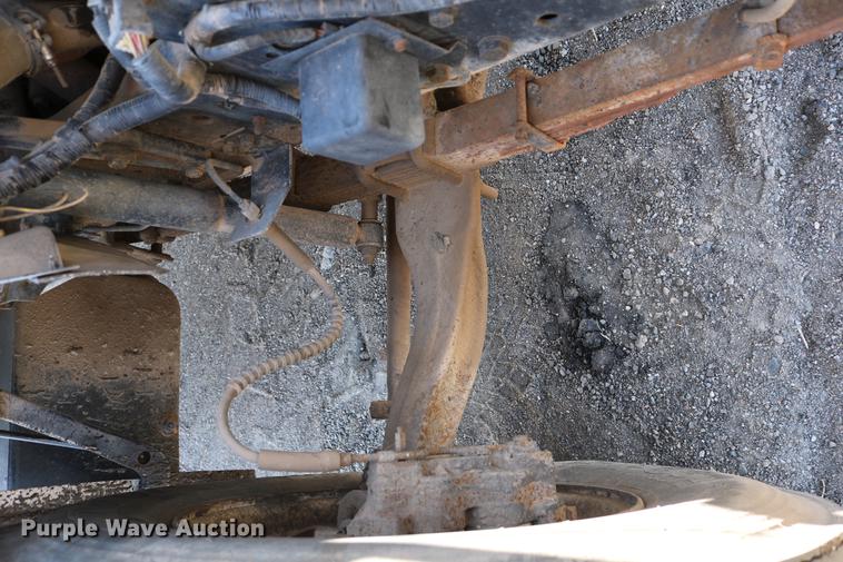 image for item DC7591 1994 Ford F600 oil distribution truck