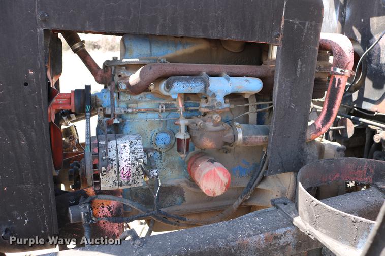 image for item DC7591 1994 Ford F600 oil distribution truck