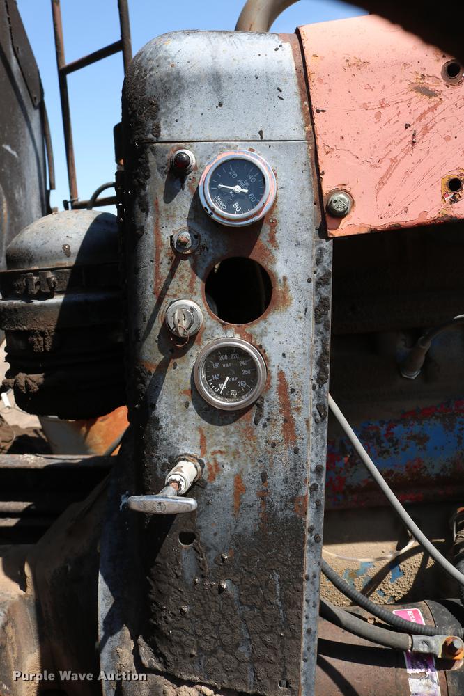 image for item DC7591 1994 Ford F600 oil distribution truck