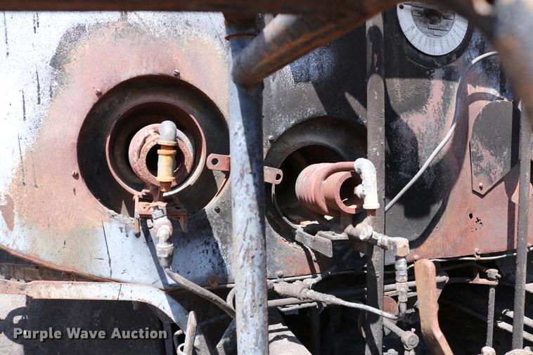 image for item DC7591 1994 Ford F600 oil distribution truck