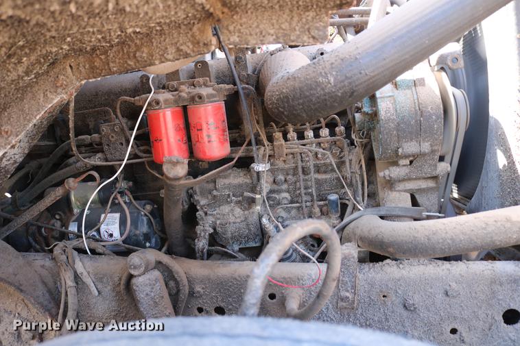 image for item DC7592 1989 Ford LN8000 oil distribution truck