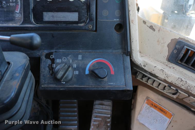 image for item DC7593 1996 Caterpillar 960F wheel loader