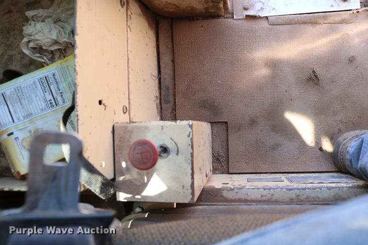 image for item DC7593 1996 Caterpillar 960F wheel loader