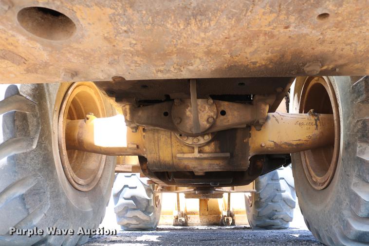 image for item DC7593 1996 Caterpillar 960F wheel loader