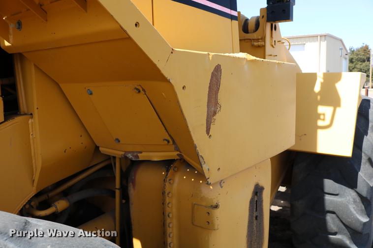 image for item DC7593 1996 Caterpillar 960F wheel loader