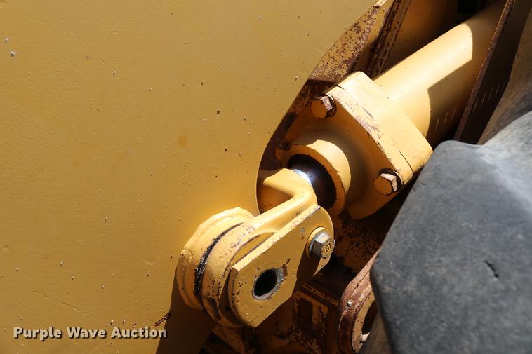 image for item DC7593 1996 Caterpillar 960F wheel loader