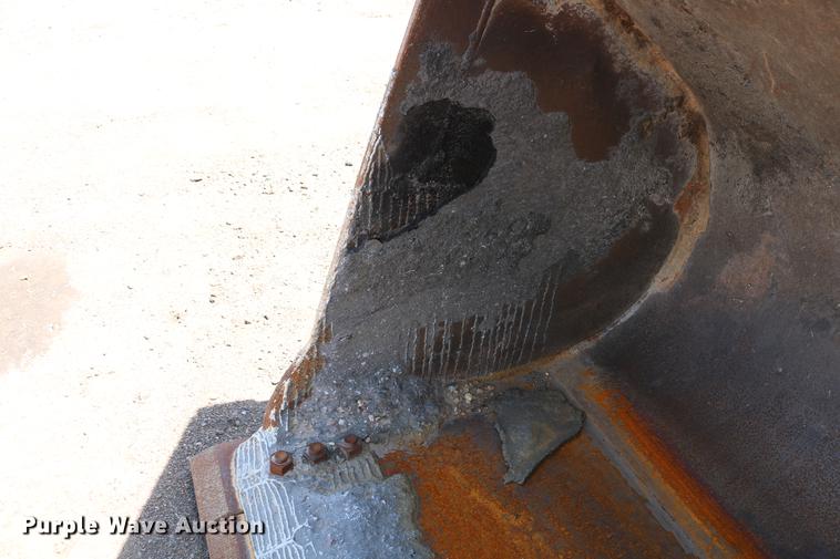 image for item DC7593 1996 Caterpillar 960F wheel loader