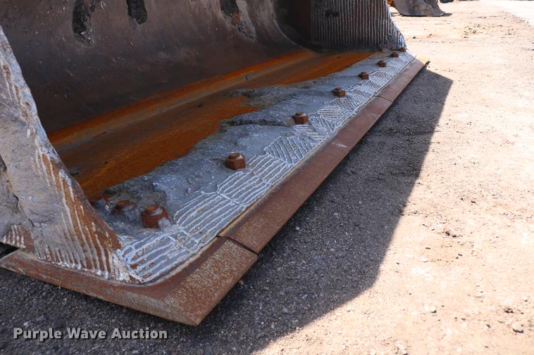 image for item DC7593 1996 Caterpillar 960F wheel loader