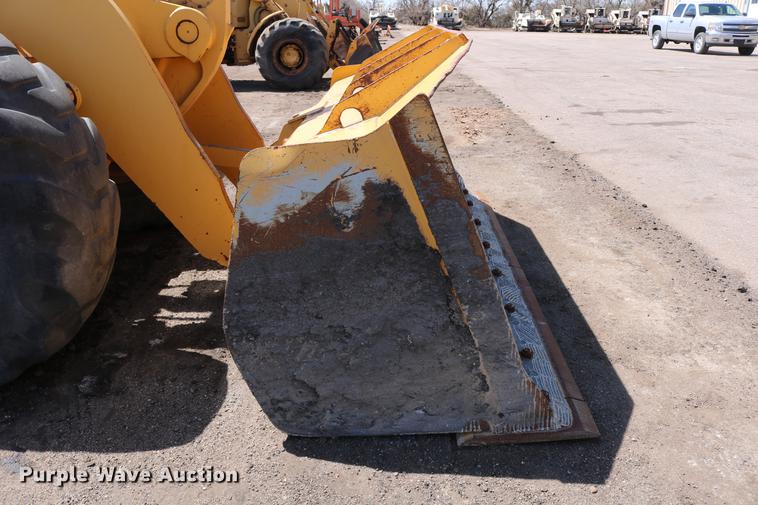 image for item DC7593 1996 Caterpillar 960F wheel loader