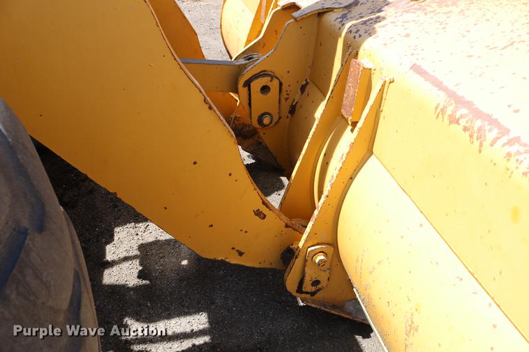 image for item DC7593 1996 Caterpillar 960F wheel loader