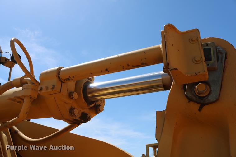 image for item DC7593 1996 Caterpillar 960F wheel loader