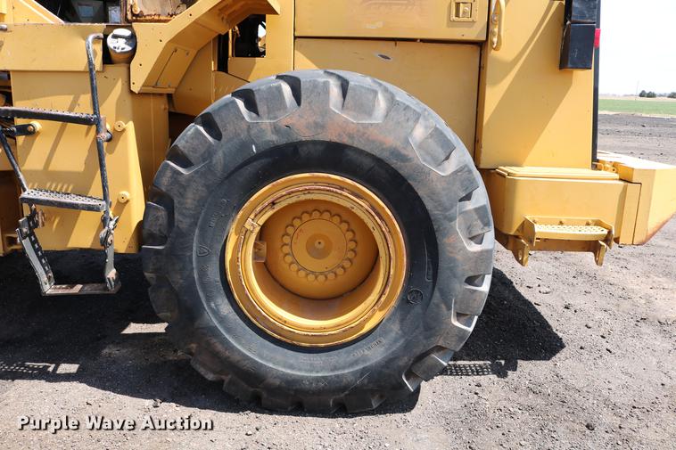 image for item DC7593 1996 Caterpillar 960F wheel loader