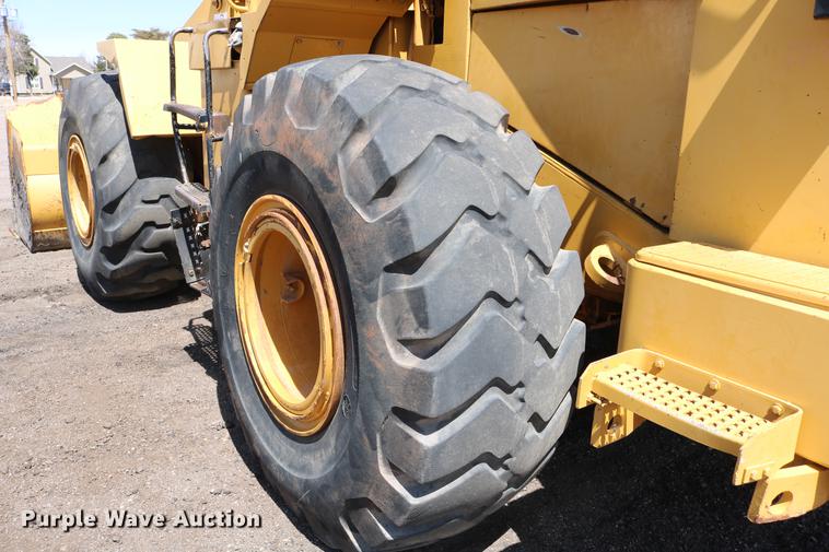 image for item DC7593 1996 Caterpillar 960F wheel loader
