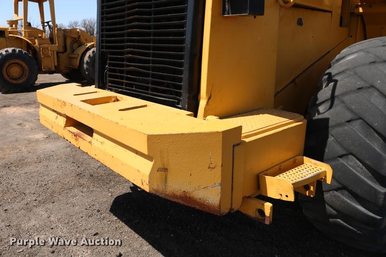 image for item DC7593 1996 Caterpillar 960F wheel loader