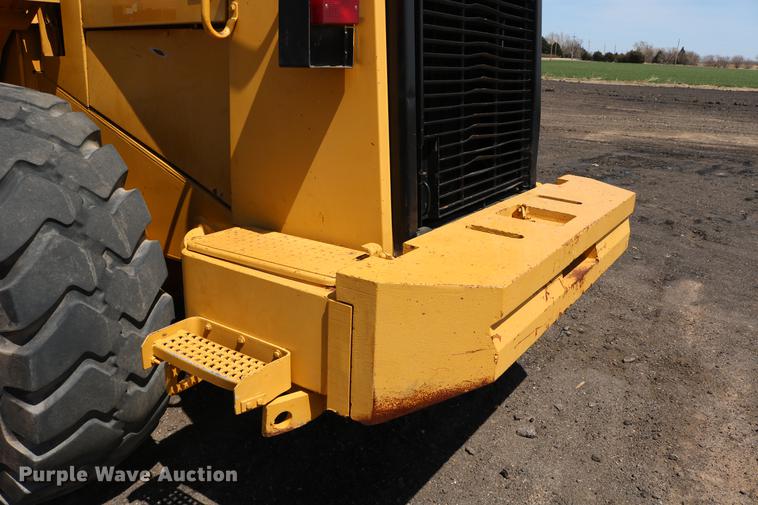 image for item DC7593 1996 Caterpillar 960F wheel loader