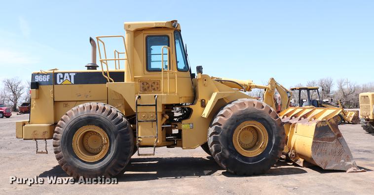 image for item DC7594 1992 Caterpillar 966F wheel loader