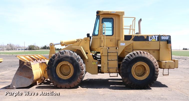 image for item DC7594 1992 Caterpillar 966F wheel loader