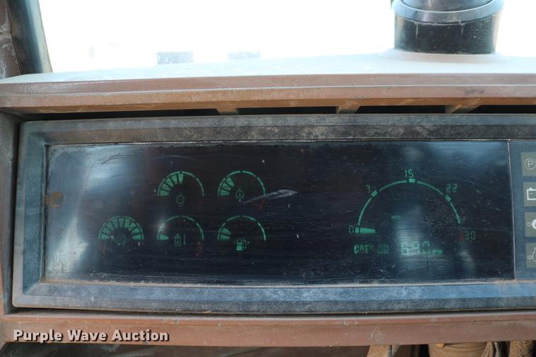 image for item DC7594 1992 Caterpillar 966F wheel loader