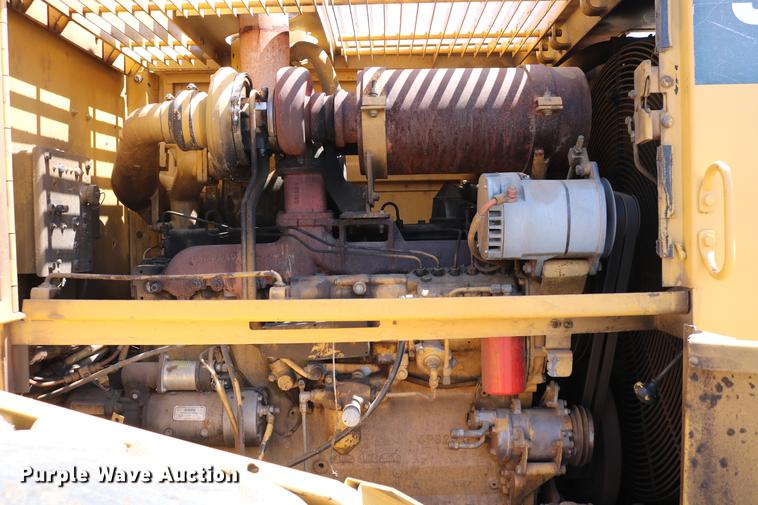 image for item DC7594 1992 Caterpillar 966F wheel loader