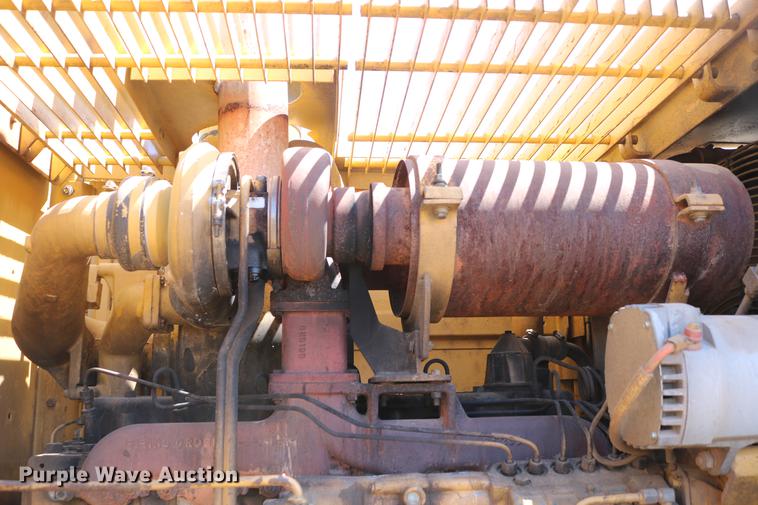 image for item DC7594 1992 Caterpillar 966F wheel loader