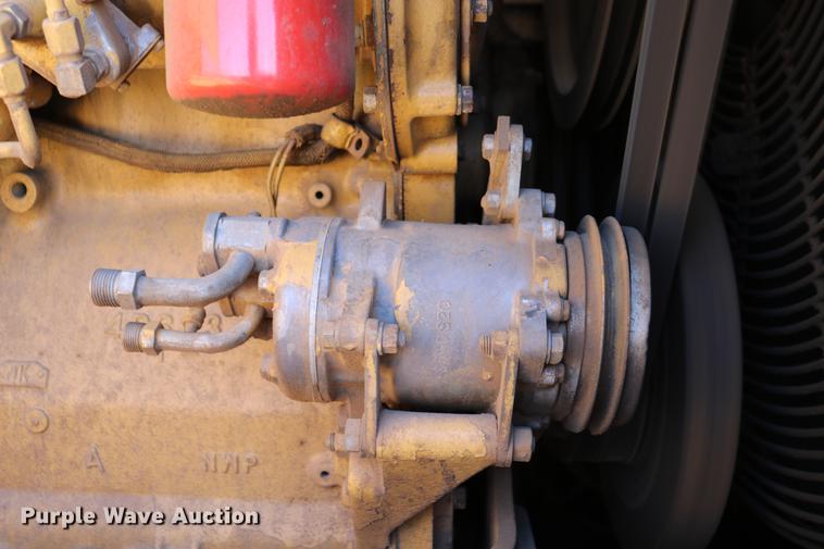 image for item DC7594 1992 Caterpillar 966F wheel loader