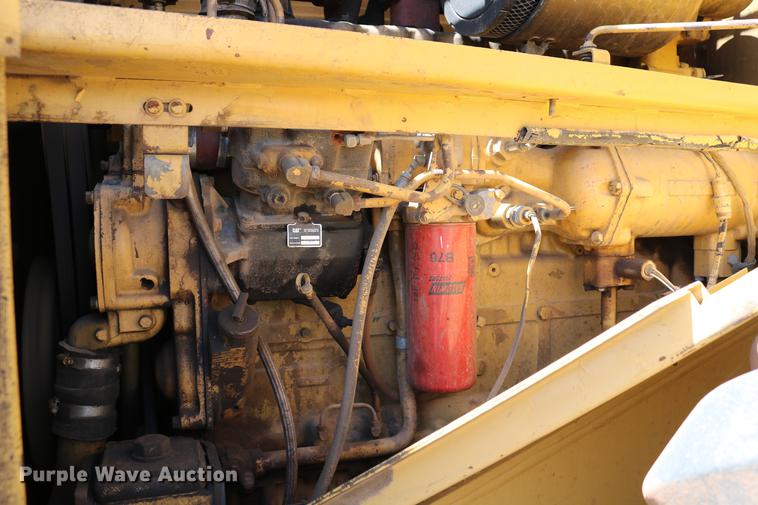 image for item DC7594 1992 Caterpillar 966F wheel loader