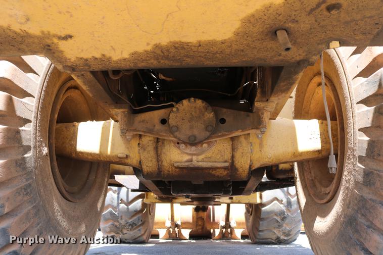 image for item DC7594 1992 Caterpillar 966F wheel loader