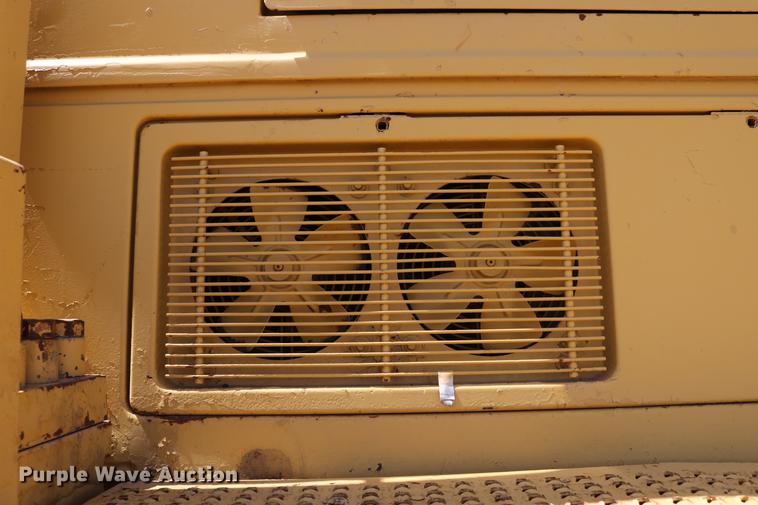 image for item DC7594 1992 Caterpillar 966F wheel loader