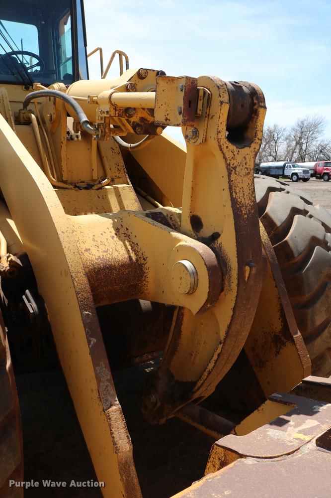 image for item DC7594 1992 Caterpillar 966F wheel loader