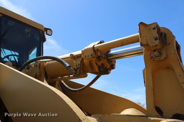 image for item DC7594 1992 Caterpillar 966F wheel loader