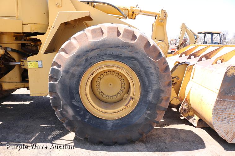 image for item DC7594 1992 Caterpillar 966F wheel loader