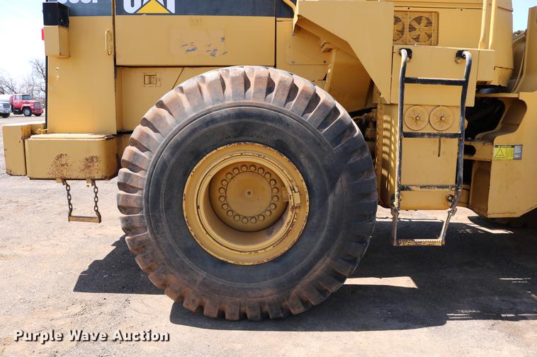 image for item DC7594 1992 Caterpillar 966F wheel loader