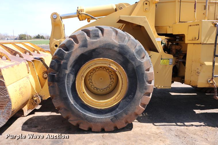 image for item DC7594 1992 Caterpillar 966F wheel loader