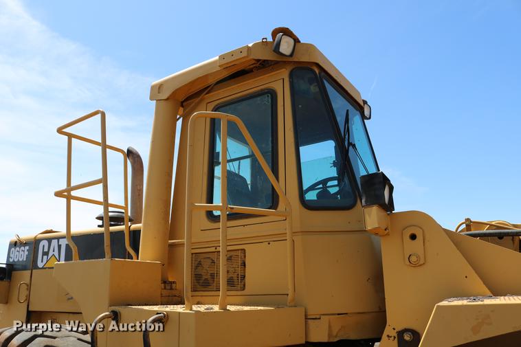 image for item DC7594 1992 Caterpillar 966F wheel loader