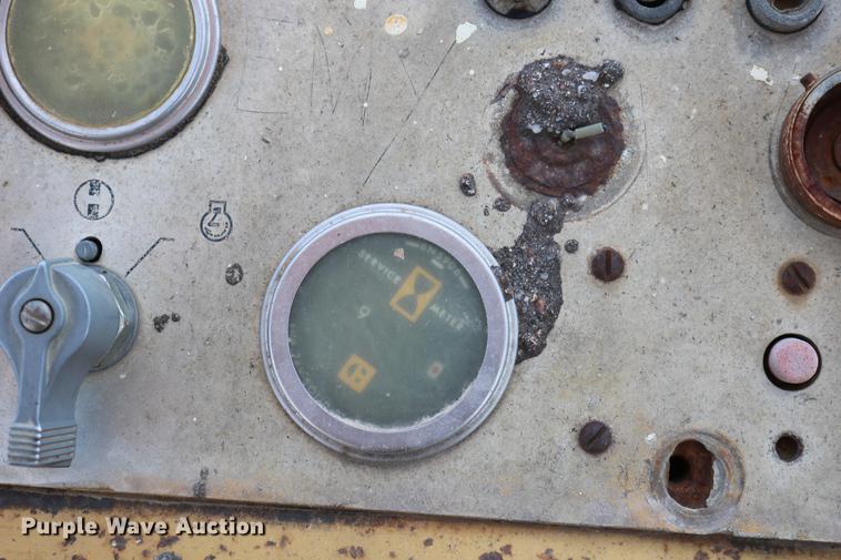 image for item DC7595 1980 Caterpillar 950 wheel loader