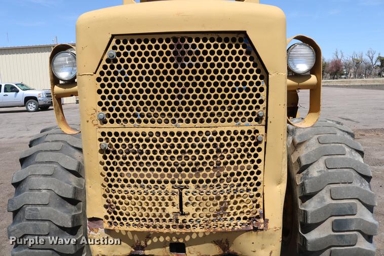 image for item DC7595 1980 Caterpillar 950 wheel loader