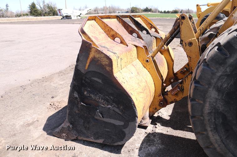 image for item DC7595 1980 Caterpillar 950 wheel loader