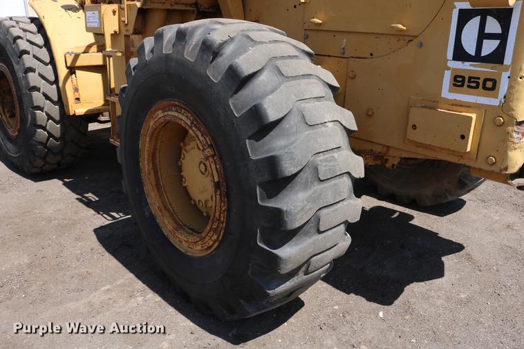 image for item DC7595 1980 Caterpillar 950 wheel loader