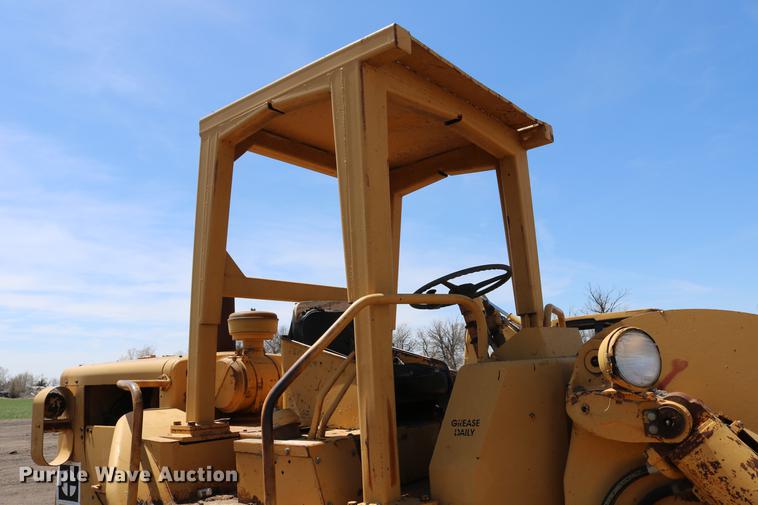 image for item DC7595 1980 Caterpillar 950 wheel loader